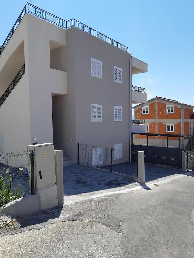 Apartment Lizzi. Trogir